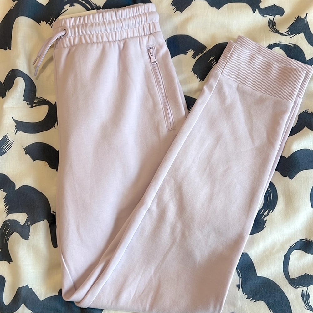 NWT KIDS OLD NAVY LAVENDER DYNAMIC FLEECE JOGGERS